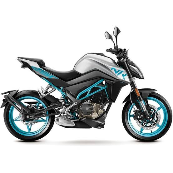 تصویر موتور سیکلت CF NK250 شرکت جهانرو مدل 1404 رنگ نقره ای